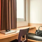 호텔 Ibis Paris Porte De 바뇰레