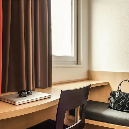 Ibis Paris Porte De Szálloda