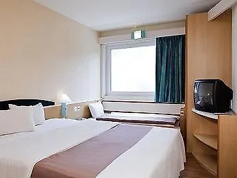 Ibis Paris Porte De Hotel 3*