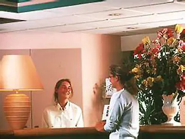 Ibis Paris Porte De 3*