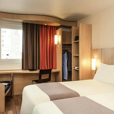 Szálloda Ibis Paris Porte De 3*