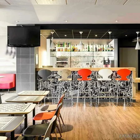 Ibis Paris Porte De 호텔 3*