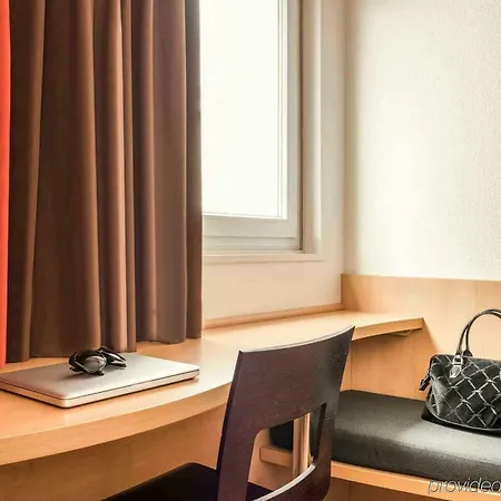 호텔 Ibis Paris Porte De 바뇰레