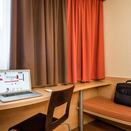 ホテル Ibis Paris Porte De 3*