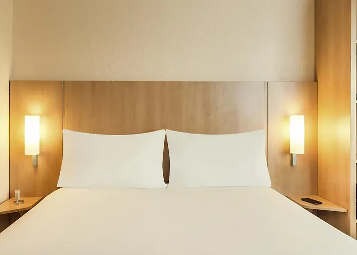 Ibis Paris Porte De 3* Bagnolet