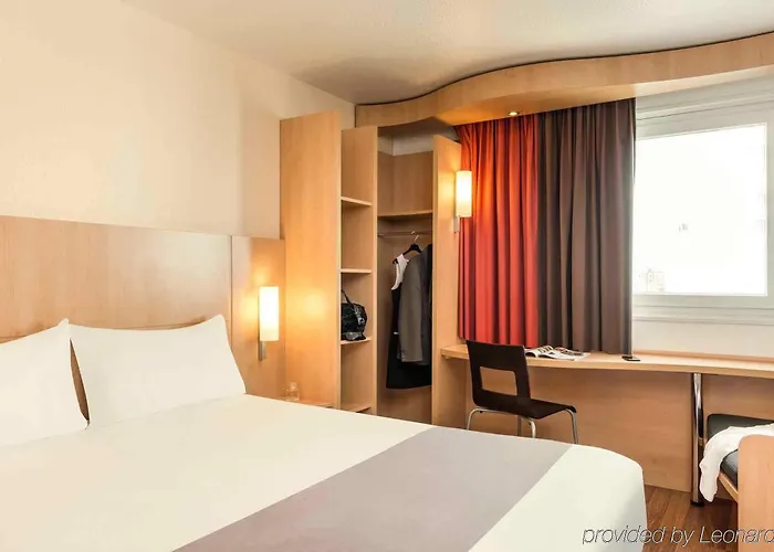 Ibis Paris Porte De Bagnolet